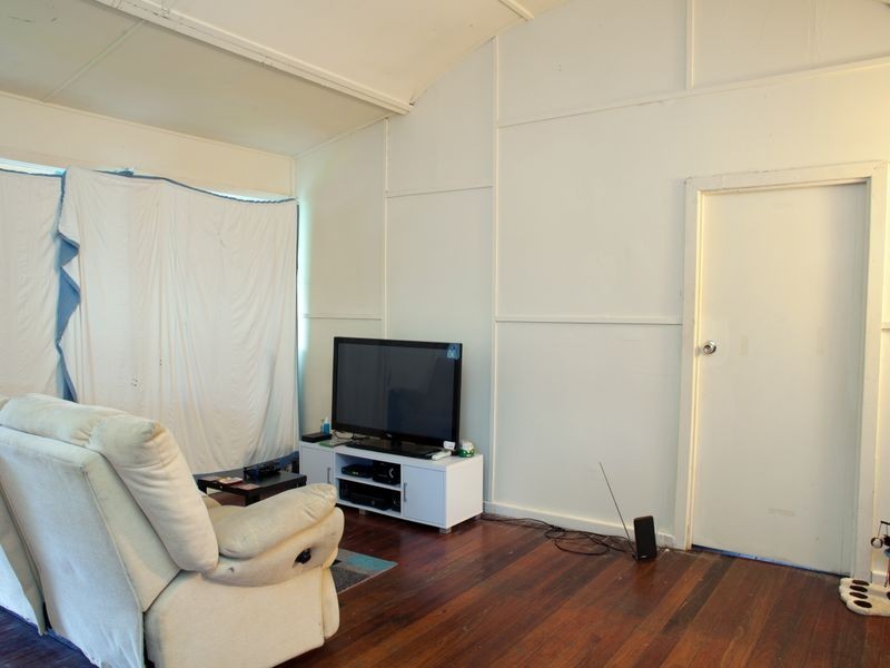 10 Macquarie Ave, Cessnock NSW 2325