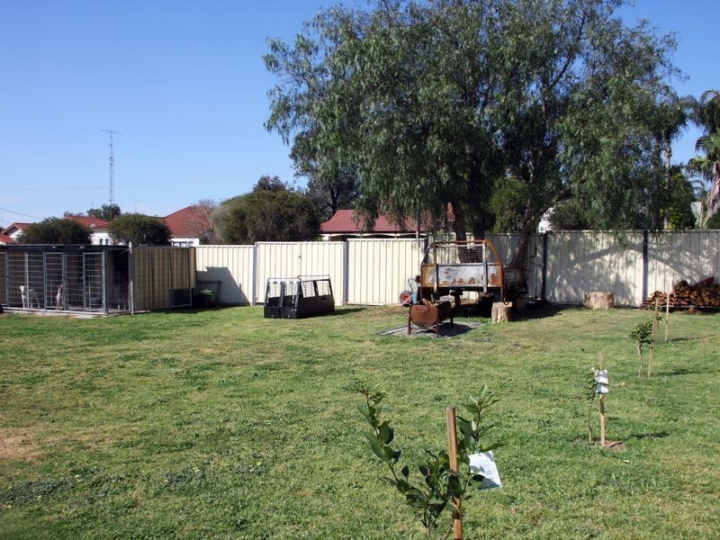 19 Railway Street, Cessnock NSW 2325