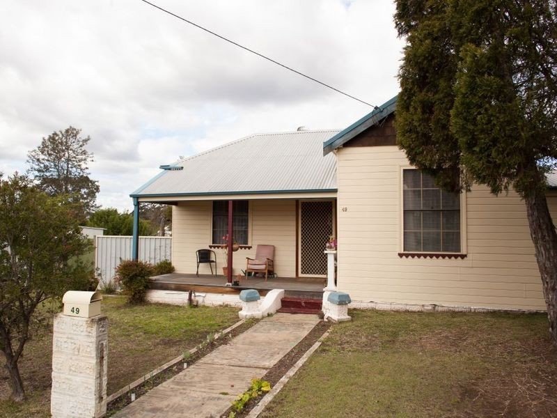 49 Daniel Street, Cessnock NSW 2325