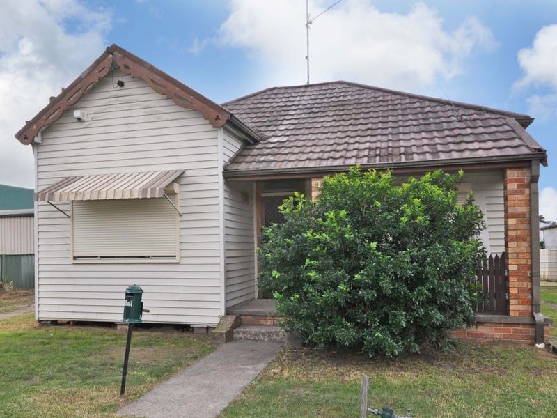 35 Third Street, Weston NSW 2326