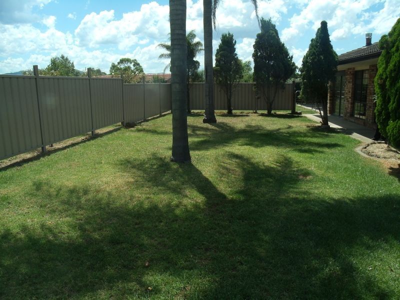 8 Racecourse Road, Cessnock NSW 2325