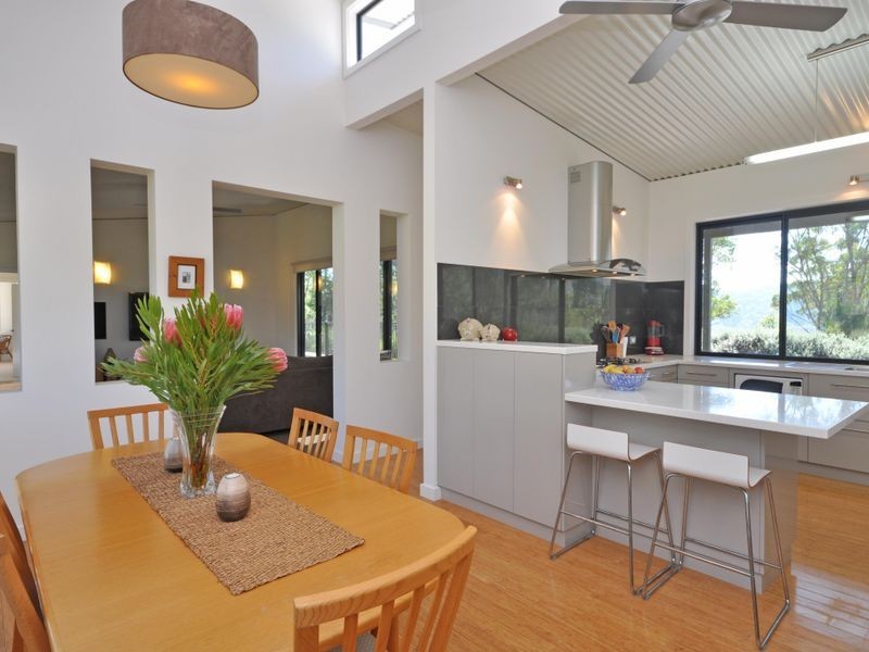118 Narone Creek Road, Wollombi NSW 2325