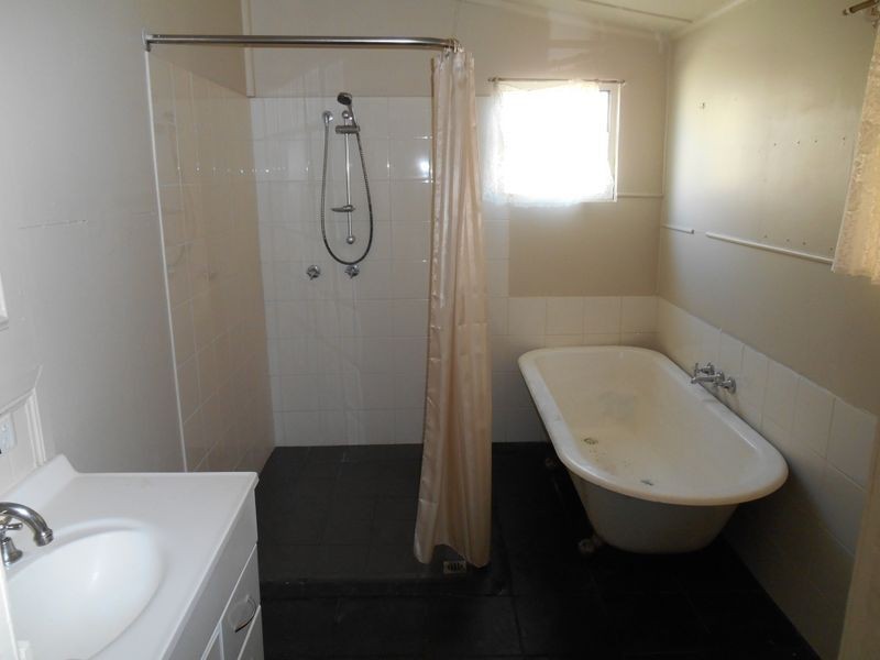 12 Clark Street, Weston NSW 2326