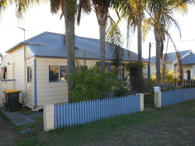 12 Clark Street, Weston NSW 2326