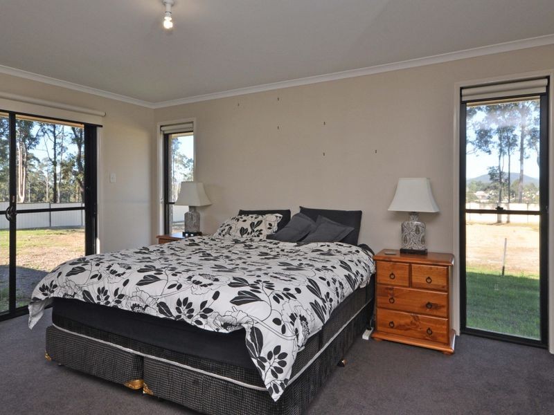 42 Woodlands Drive, Weston NSW 2326