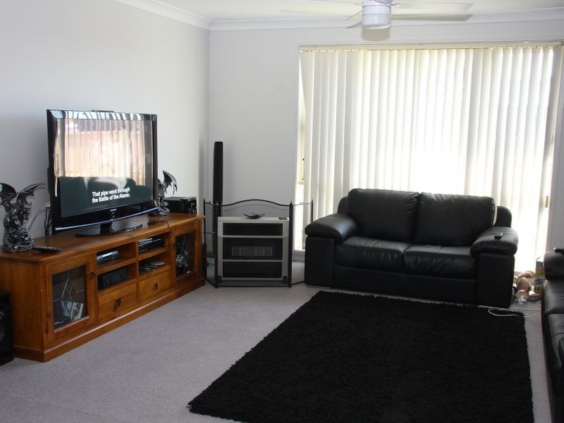 7 Elford Ave, Weston NSW 2326