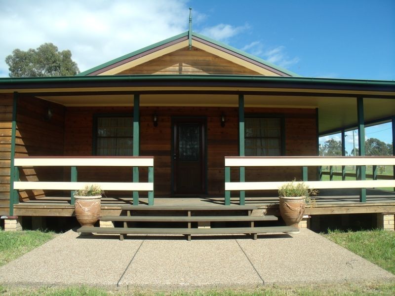 152 Heaton Road, Quorrobolong NSW 2325