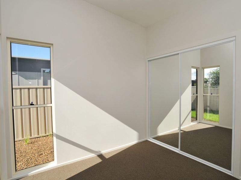 1/25 Alpine Ave, Cessnock NSW 2325