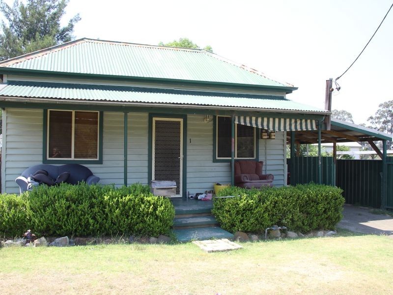 1 Albury Street, Abermain NSW 2326