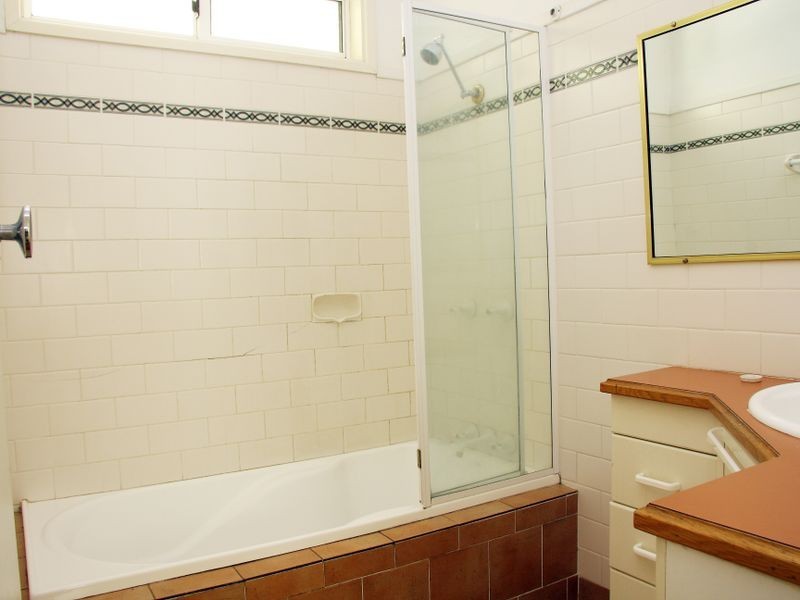 8 Desmond Street, Cessnock NSW 2325