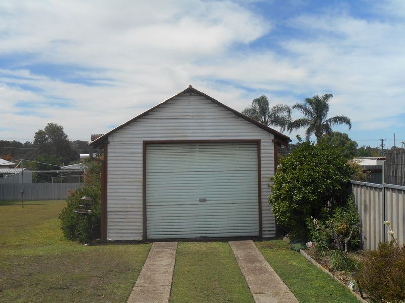 17 Sixth Street, Weston NSW 2326