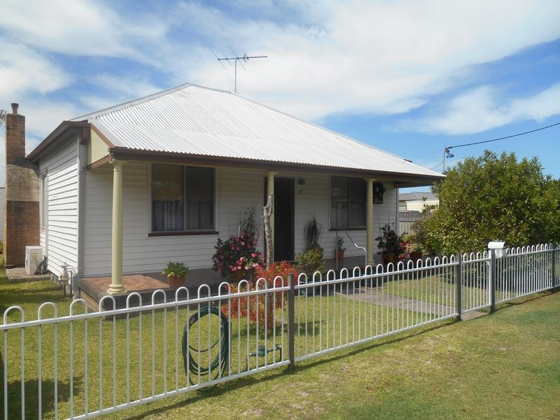 17 Sixth Street, Weston NSW 2326