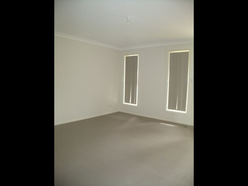 21 Casson Ave, Cessnock NSW 2325