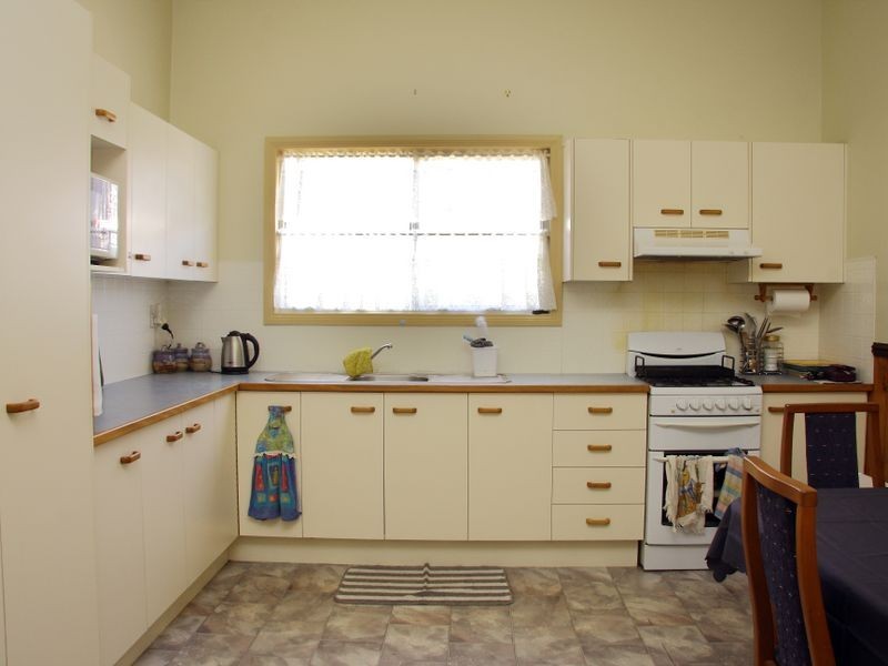 16 Stephen Street, Cessnock NSW 2325