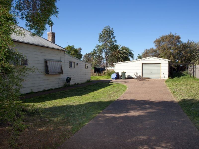 87 Wollombi Road, Cessnock NSW 2325