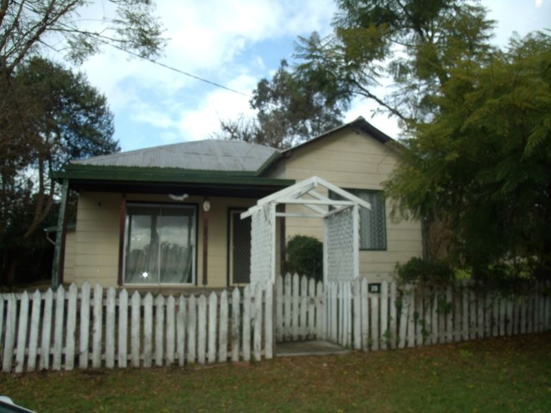 35 Alexander Street, Ellalong NSW 2325