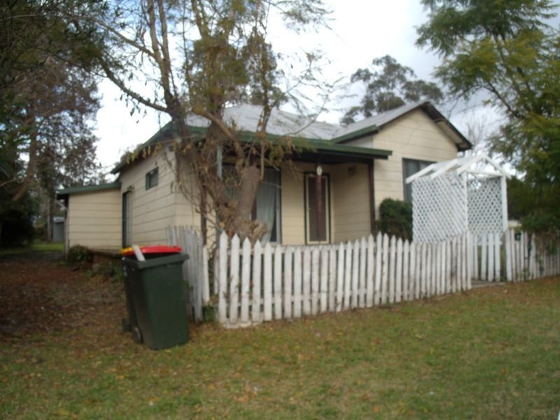 35 Alexander Street, Ellalong NSW 2325