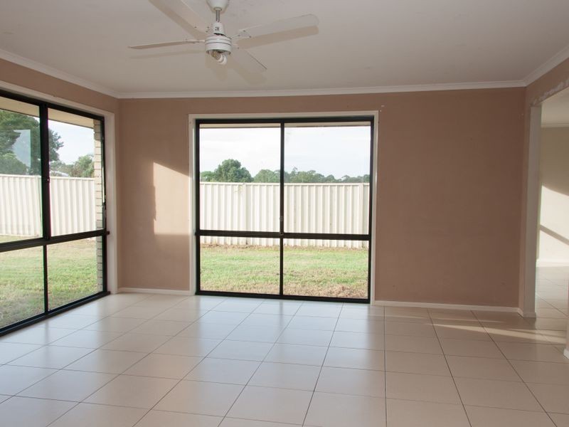 10 Dunlop Street, Kearsley NSW 2325