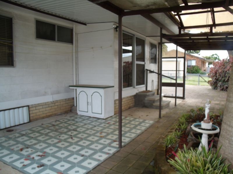 17 Merthyr Street, Kurri Kurri NSW 2327