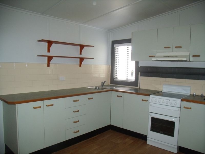 1a Albury, Abermain NSW 2326