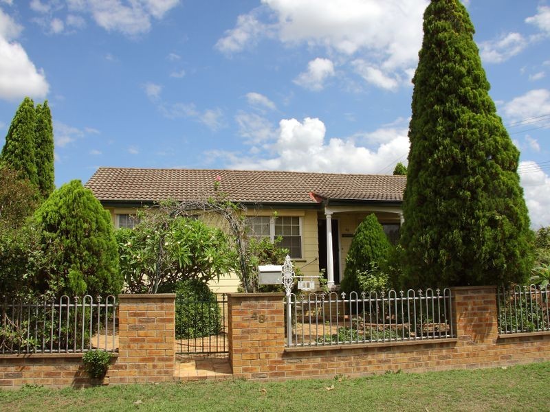 48 Lismore Street, Abermain NSW 2326