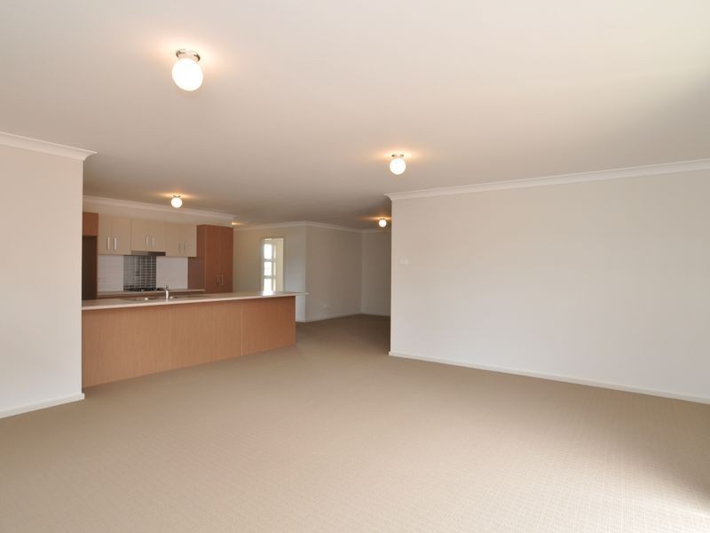 11 Bevan Street, Cessnock NSW 2325