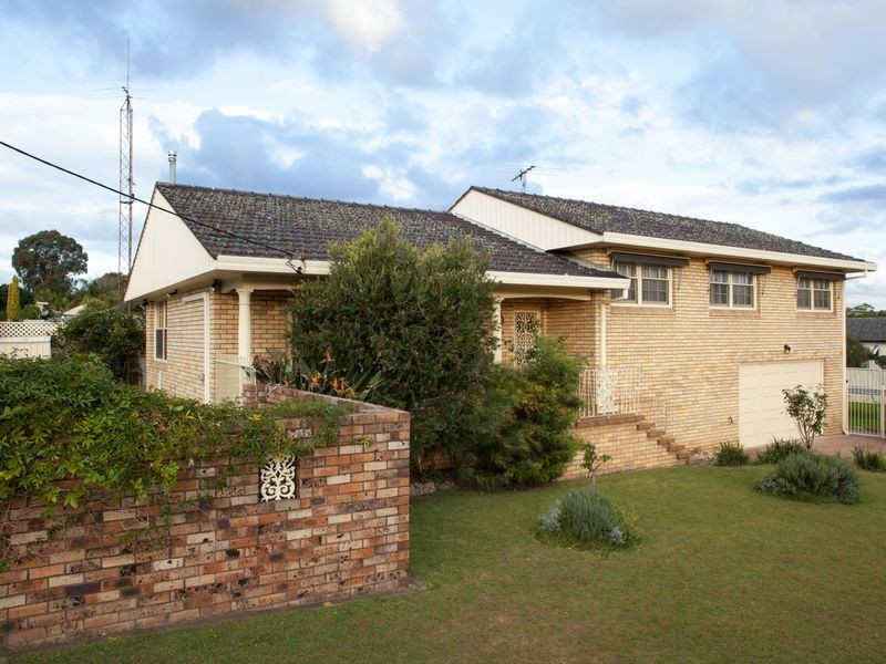 14 Lindsay Street, Cessnock NSW 2325