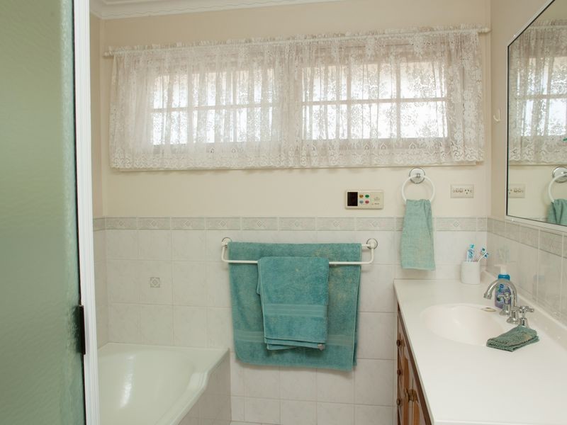 14 Lindsay Street, Cessnock NSW 2325