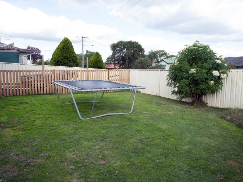 14 Lindsay Street, Cessnock NSW 2325