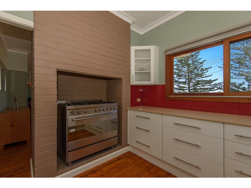 5 Tuross Boulevard, Tuross Head NSW 2537