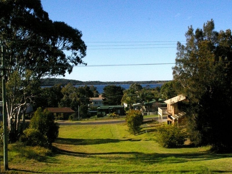 73 Bondi Street, Tuross Head NSW 2537