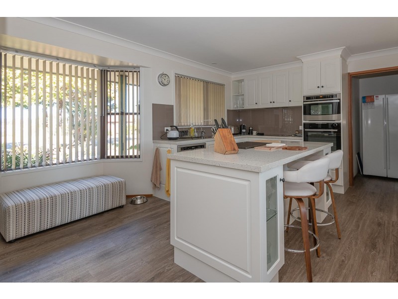 32 Coral Crescent, Tuross Head NSW 2537