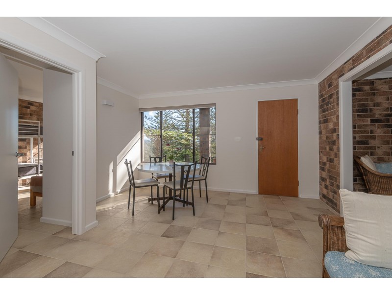 32 Coral Crescent, Tuross Head NSW 2537