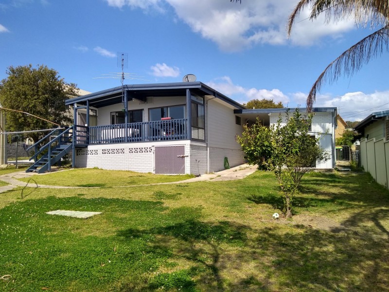 8 Oaks Avenue, Tuross Head NSW 2537