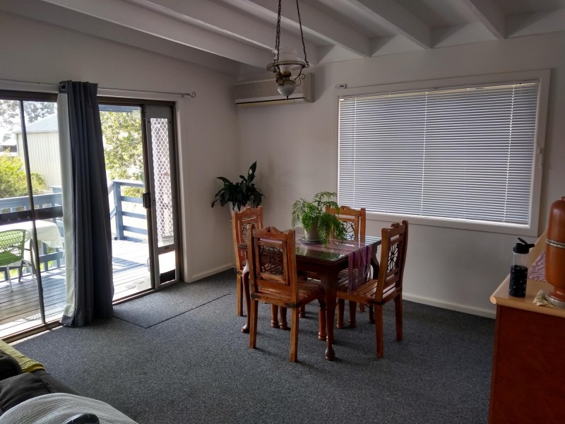 8 Oaks Avenue, Tuross Head NSW 2537