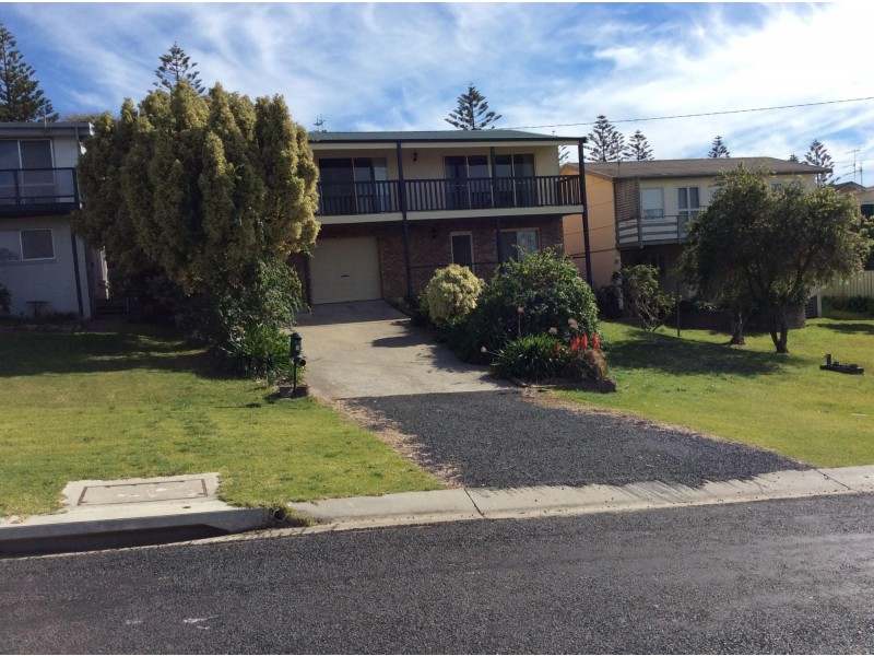 7 Salmon Street, Tuross Head NSW 2537