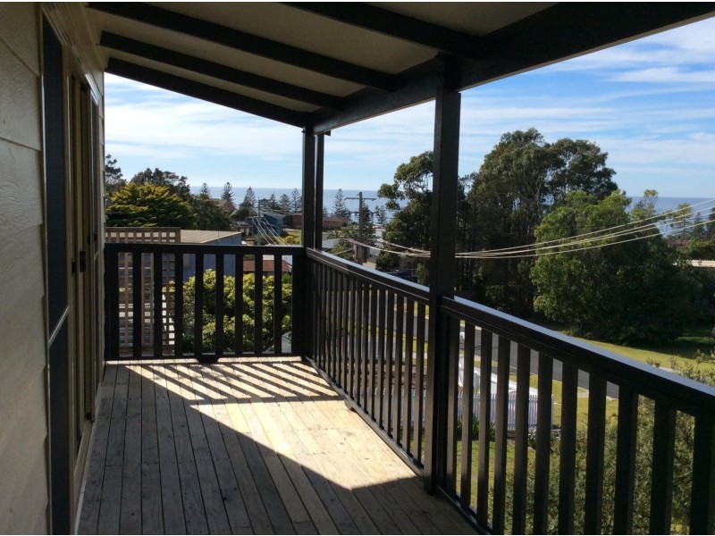 7 Salmon Street, Tuross Head NSW 2537