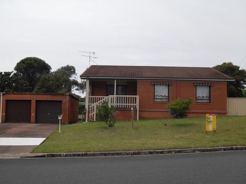 27 Anderson Avenue, Tuross Head NSW 2537