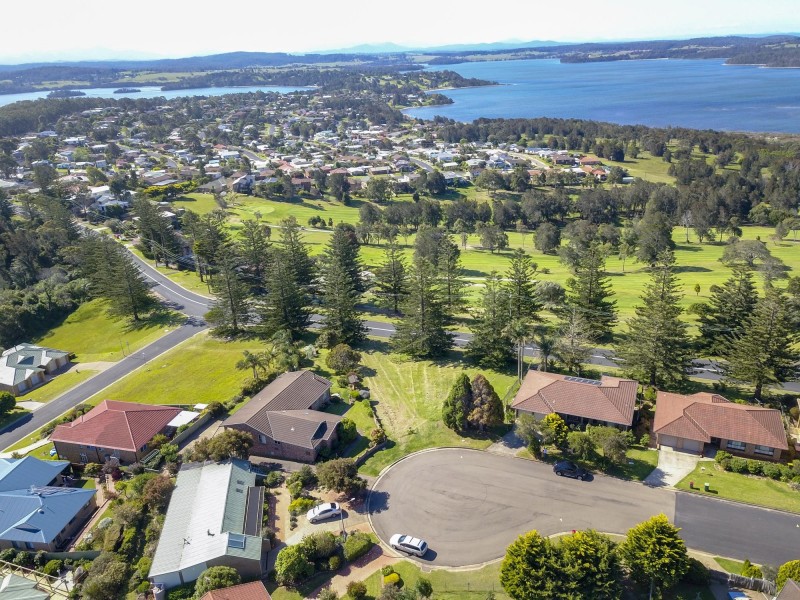 34 Coral Crescent, Tuross Head NSW 2537