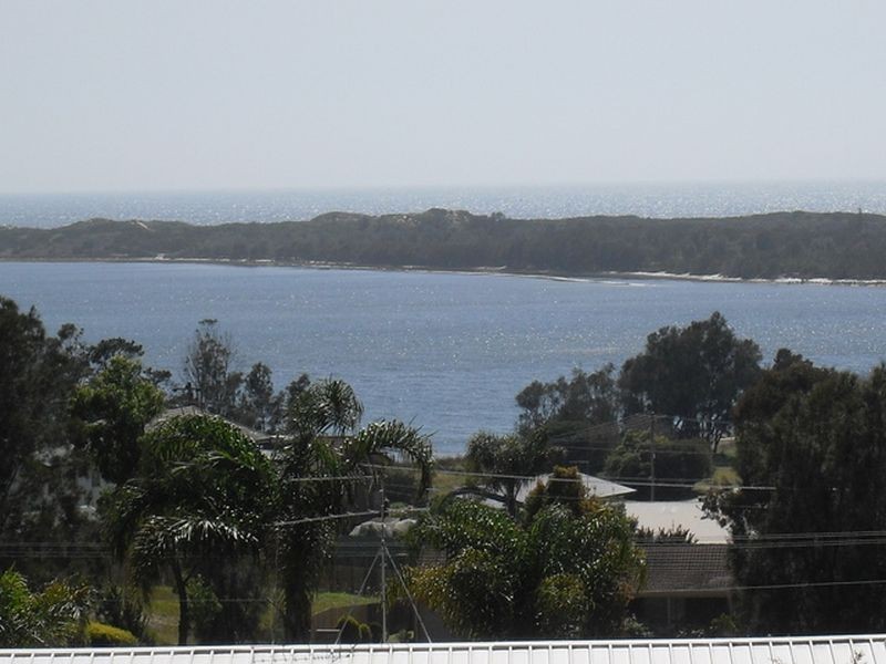 56 Coogee Street, Tuross Head NSW 2537