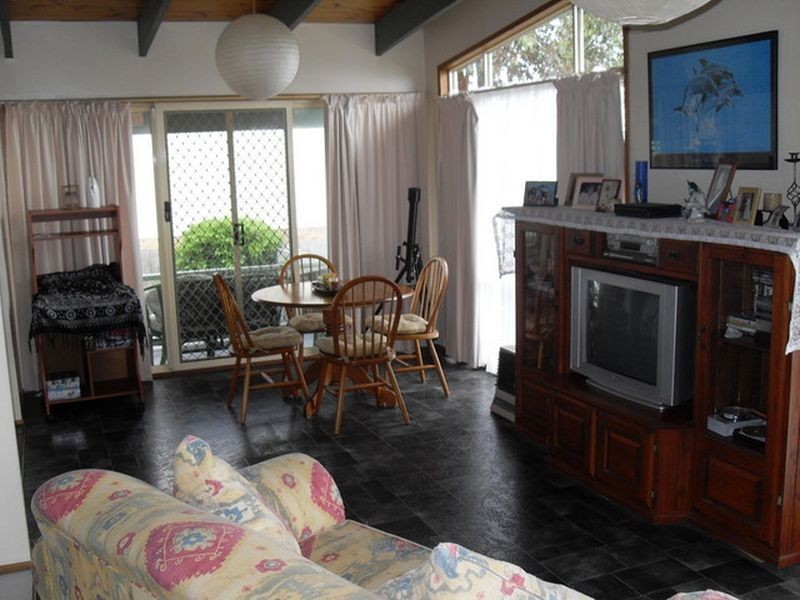 43 Coogee Street, Tuross Head NSW 2537