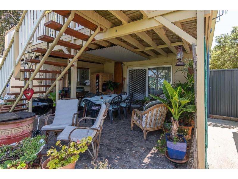 4 Coogee Street, Tuross Head NSW 2537