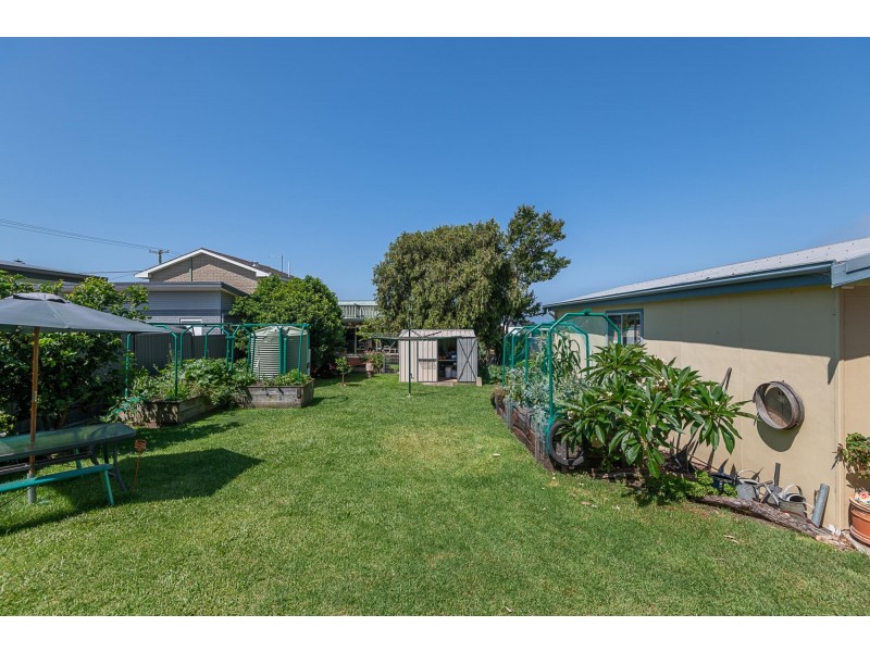 4 Coogee Street, Tuross Head NSW 2537