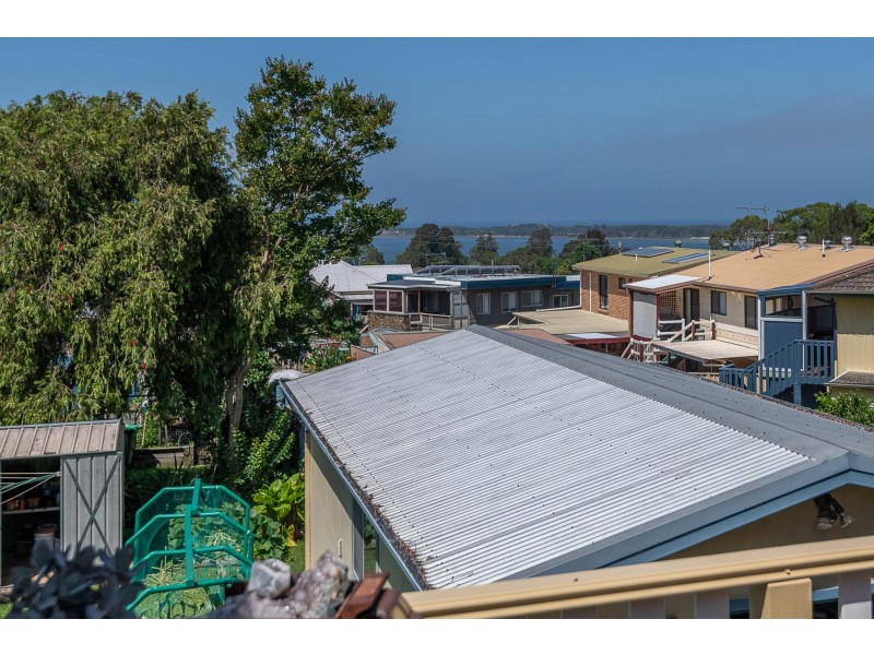 4 Coogee Street, Tuross Head NSW 2537