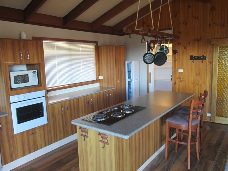 42 Marlin Street, Tuross Head NSW 2537