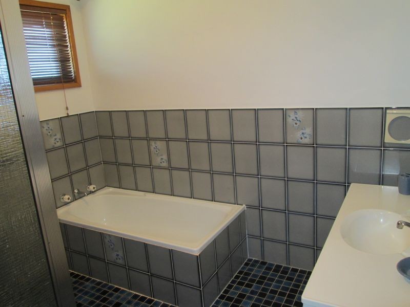 42 Marlin Street, Tuross Head NSW 2537