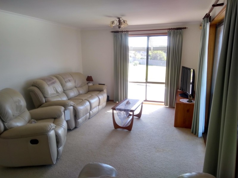 23 Kitchener Road, Tuross Head NSW 2537