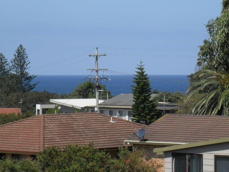19 Morwong Street, Tuross Head NSW 2537