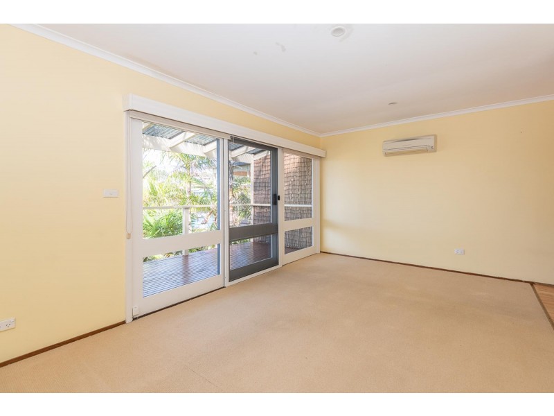 12 Evans Road, Tuross Head NSW 2537