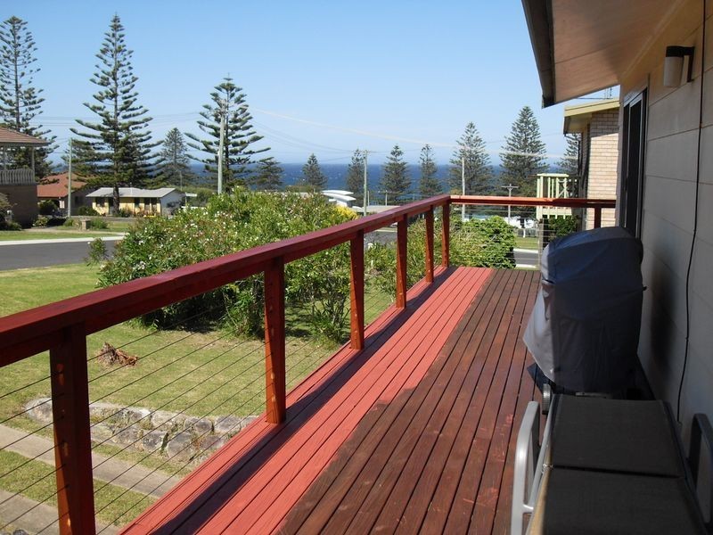 11 Kitchener Road, Tuross Head NSW 2537